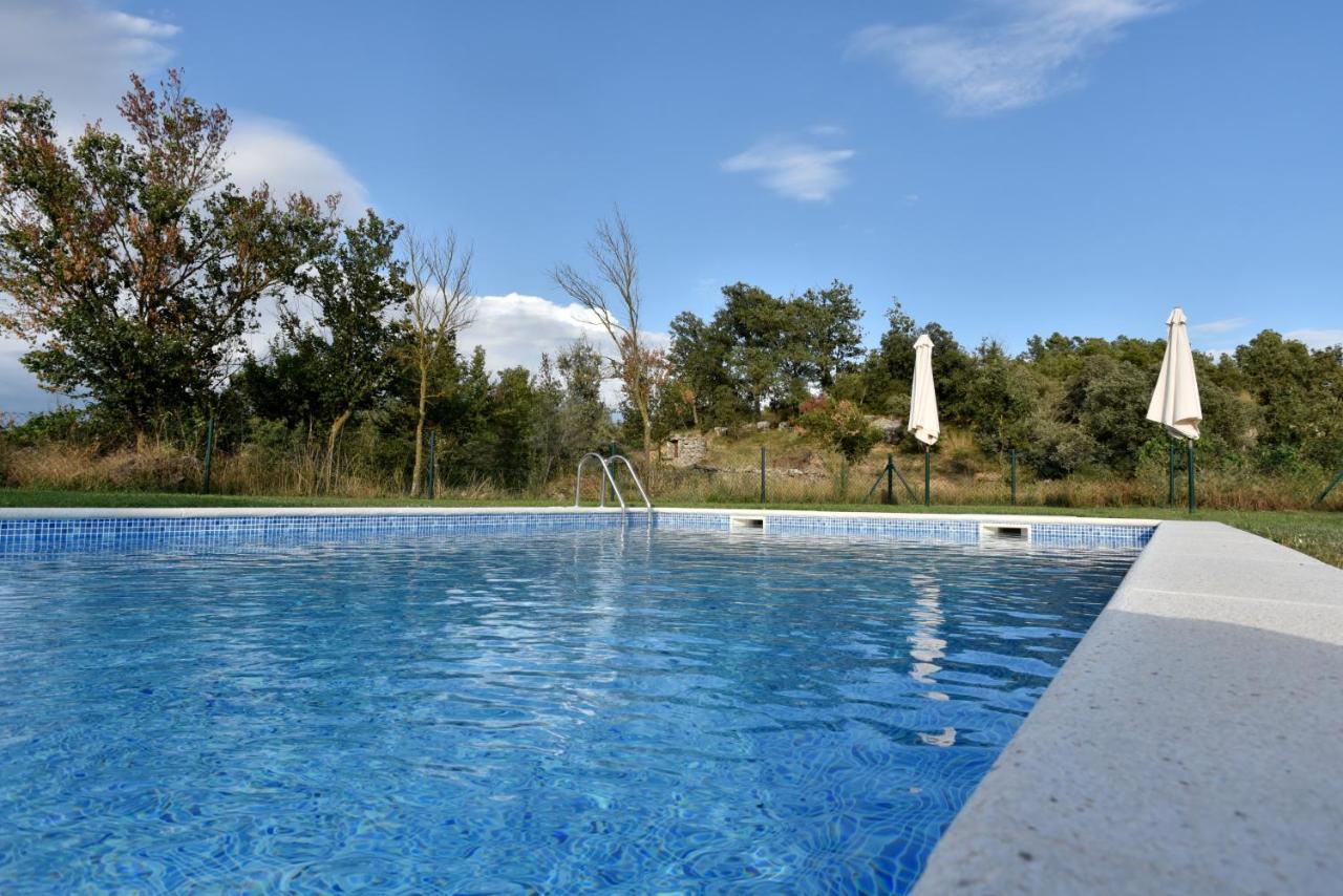 Masia Rovira Pinell de Solsones Bagian luar foto